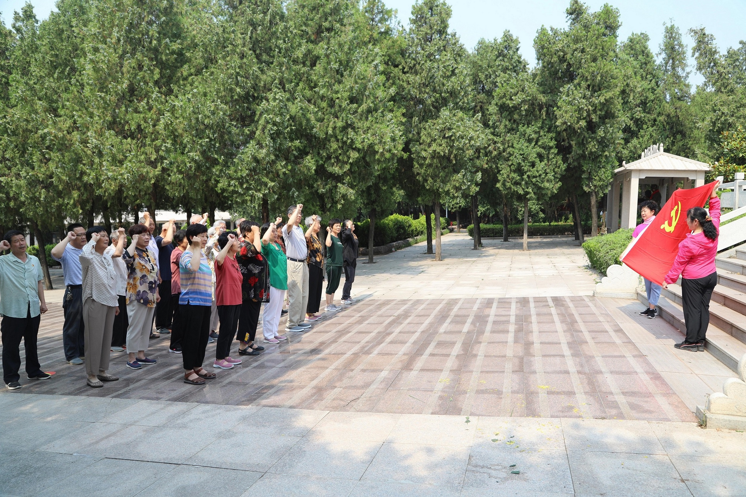 图片2.jpg 图片2.jpg